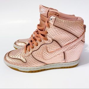 gold wedge nike dunks